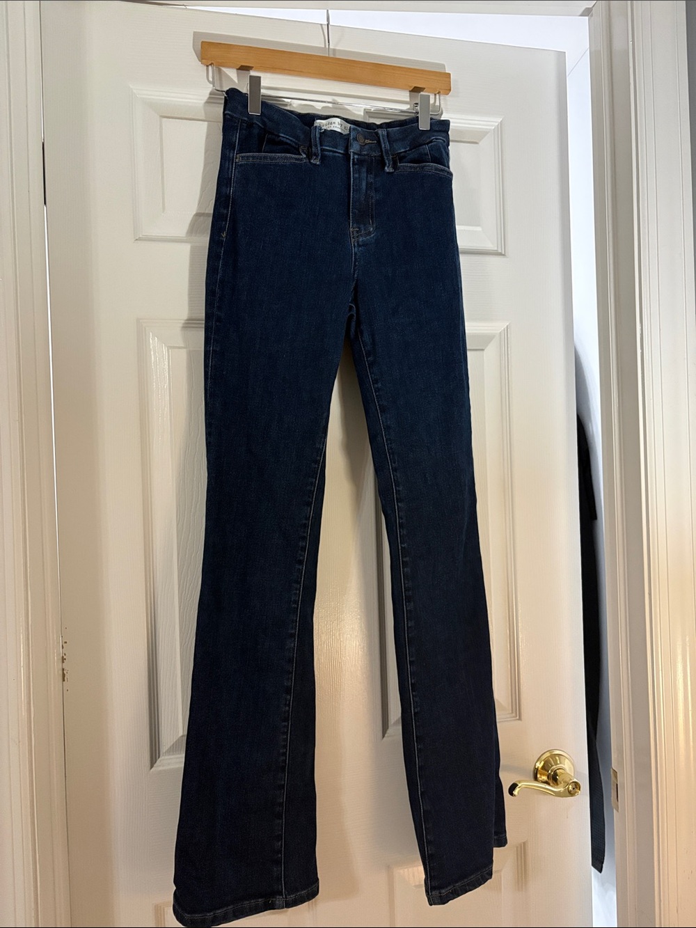 High-Rise Flare Jeans in Dark Blue